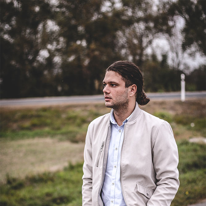 Barnabás Sára