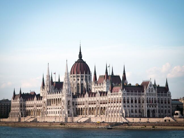 POZI.IO: STARTUP THINK TANK LAUNCHED IN BUDAPEST