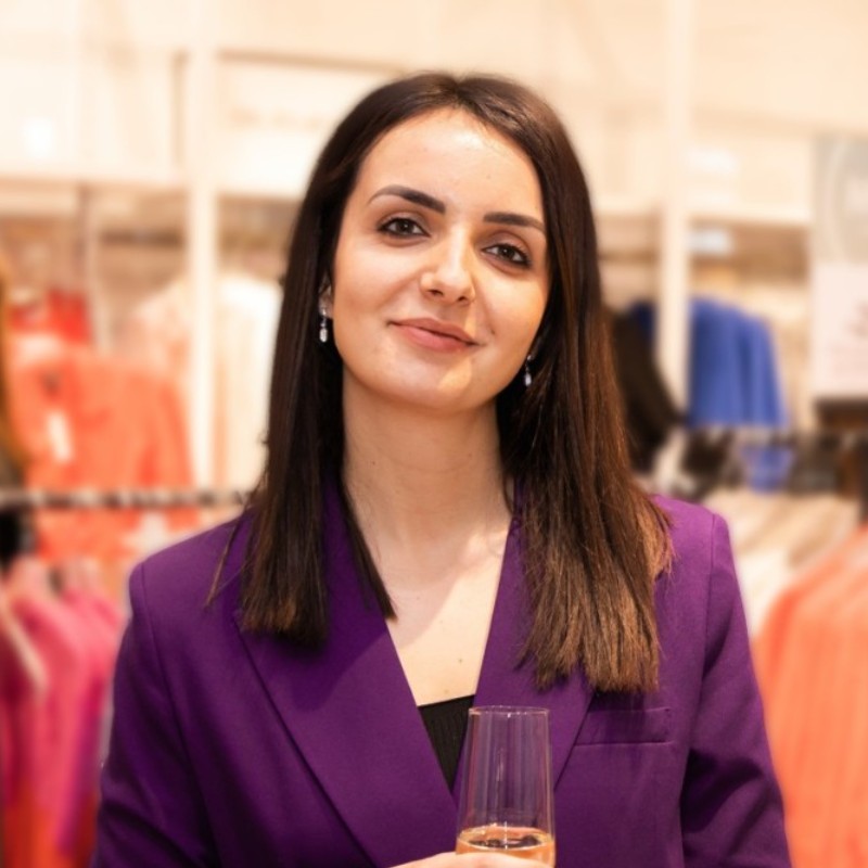 Bardha Ajvazi