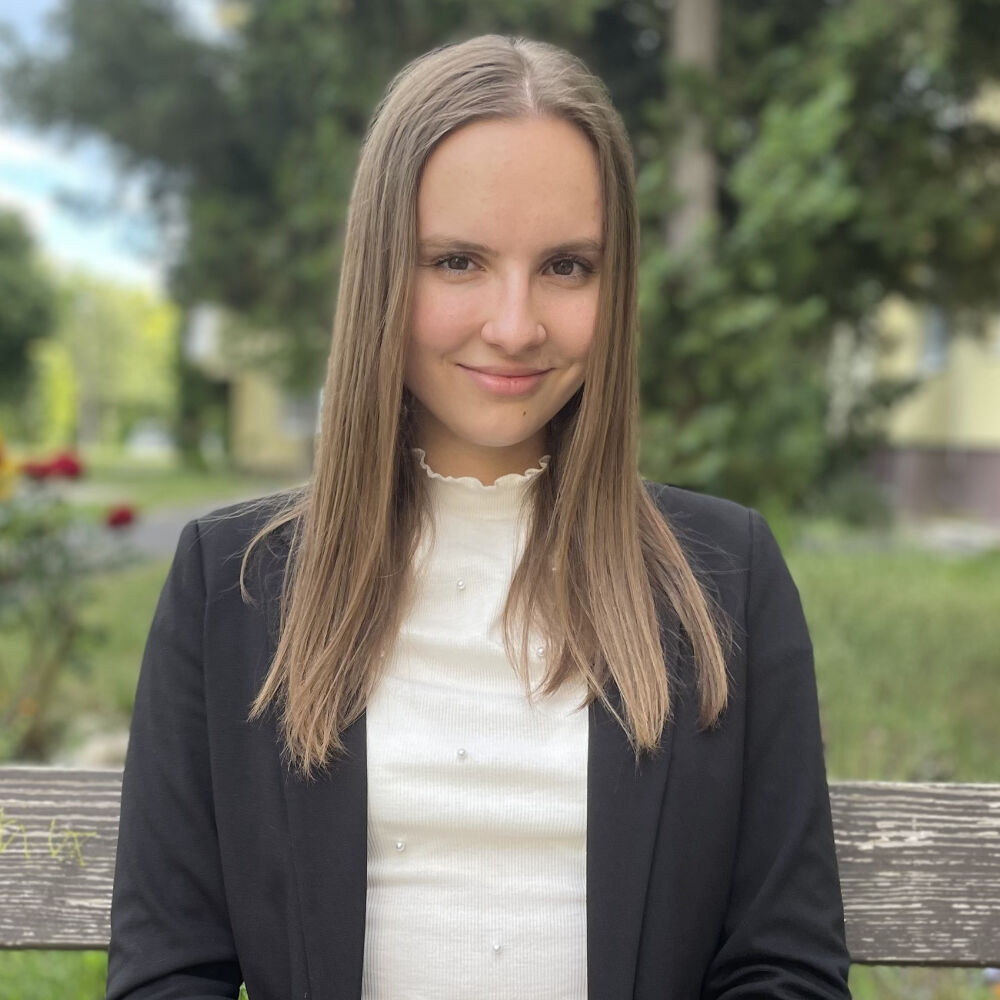 Morvay Eszter